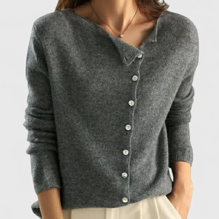 Carolyn - Elegant Cardigan