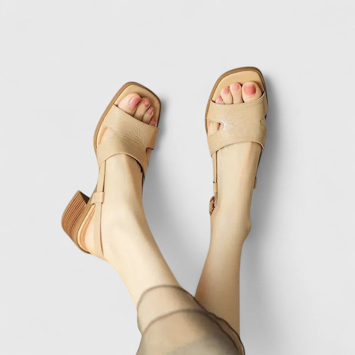 Caroline - Comfy Sandals