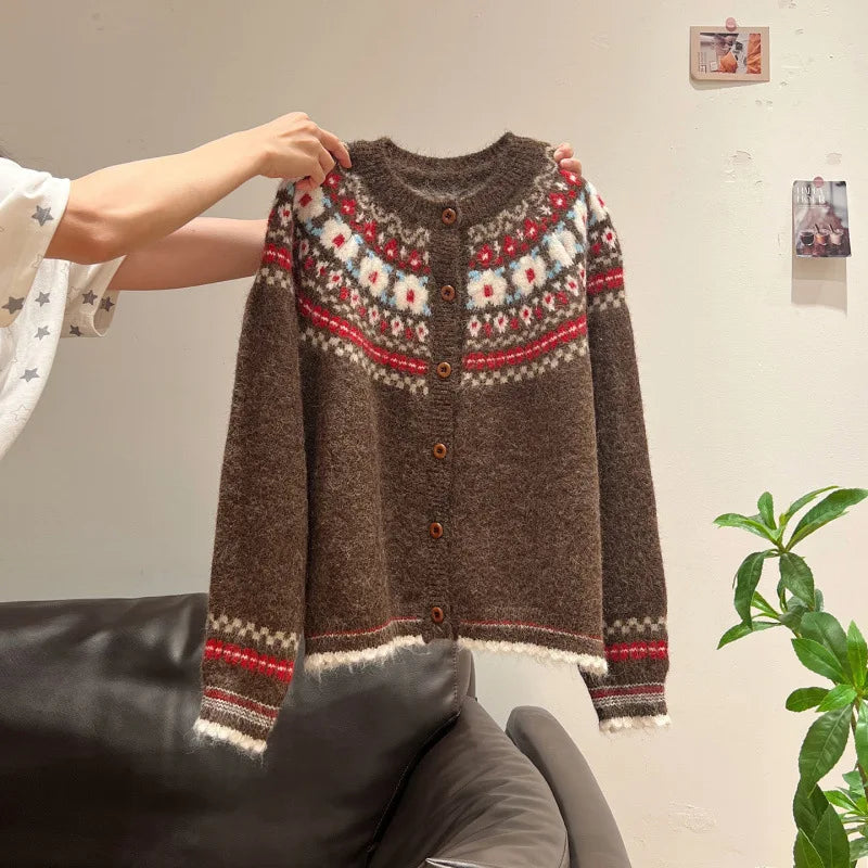 Sarah - Retro Knitted Sweater round Neck Cardigan Winter