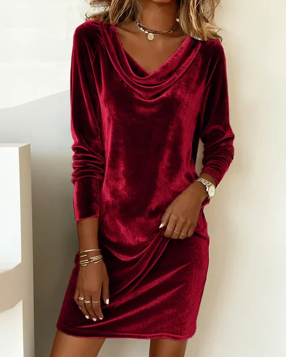 Anne - Loose Fitting Velvet Dress