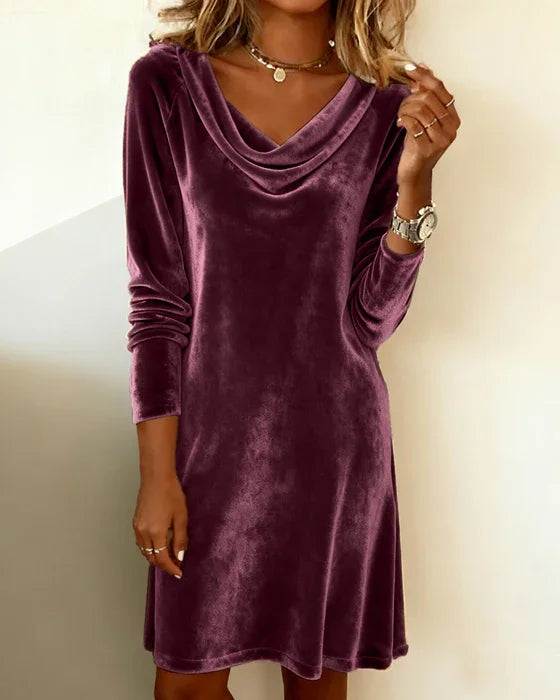 Anne - Loose Fitting Velvet Dress