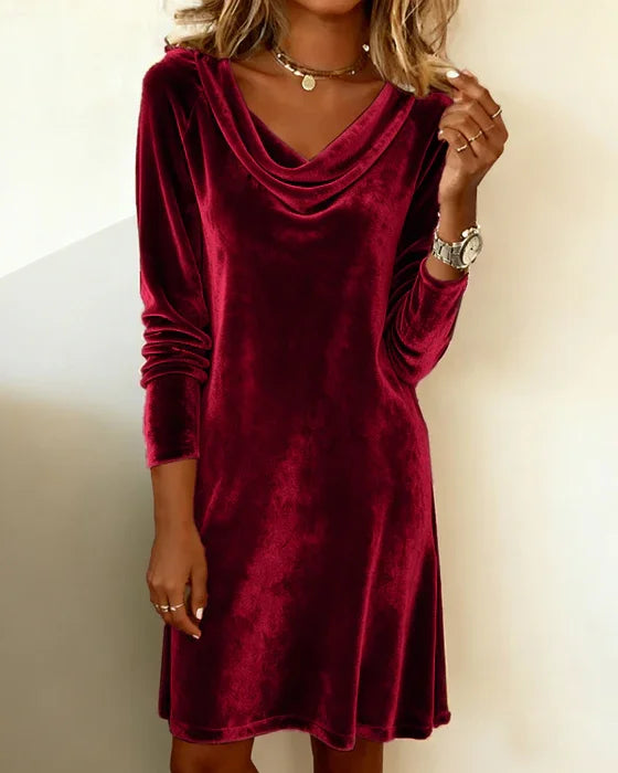Anne - Loose Fitting Velvet Dress
